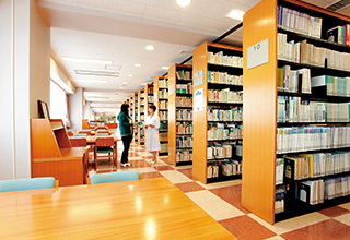 附属図書館